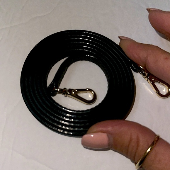 Kate Spade New York Laurel Way Winni Crossbody Wallet - Picture 10 of 15